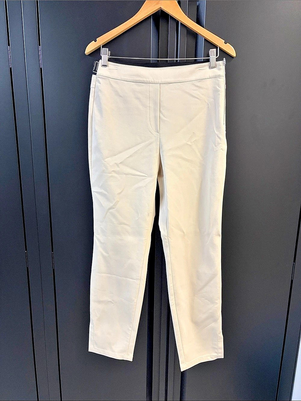 Marc Cain Sliven Slim Fit High Pants in White N 4 Like New